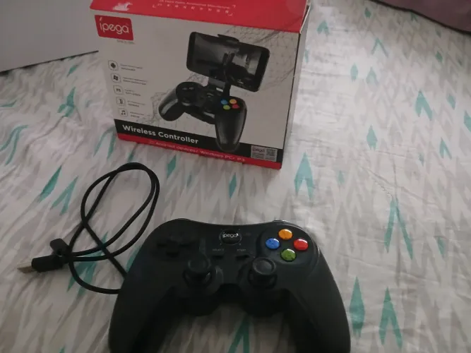 Controle iPega Wireless PG-9076.