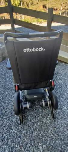 CADEIRA DE RODAS OTTOBOCK MOTORIZADA