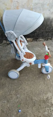 Carrinho para criança triciclo