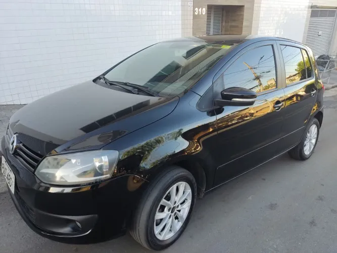 Volkswagen Fox 1.0 MI Total Flex 8V 5P 2014