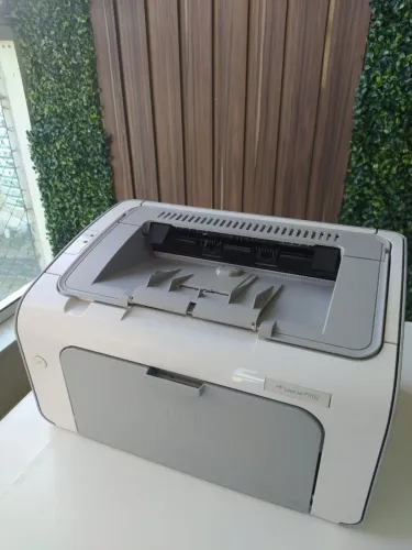 Impressora HP Laserjet P1102 - usada