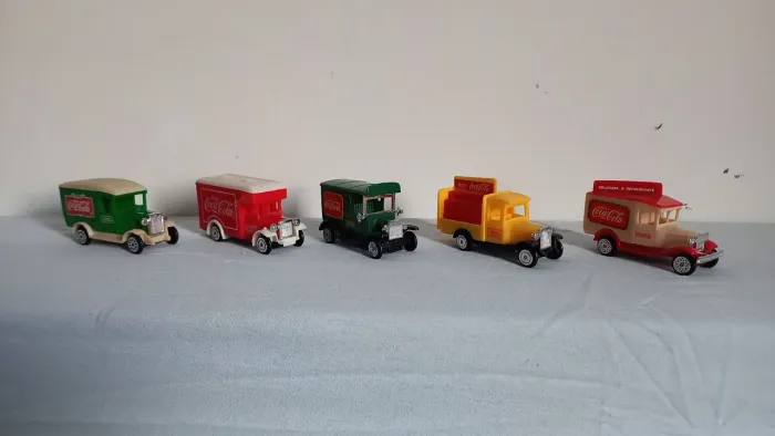 Coleção carrinhos coca cola anos 90 completa!
