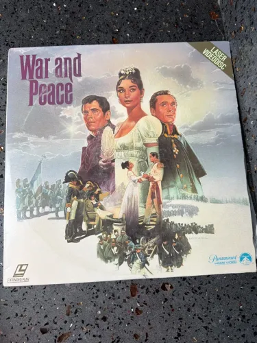 GUERRA E PAZ (1956) - LASERDISC DE COLECIONADOR