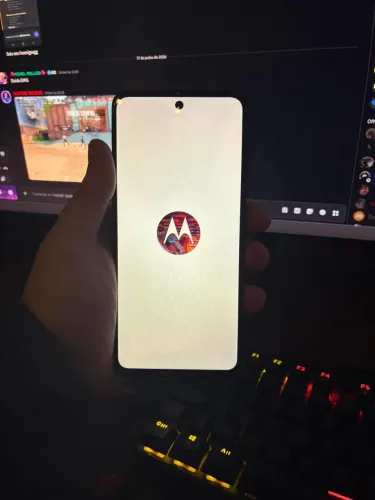 Motorola G15 4/256gb