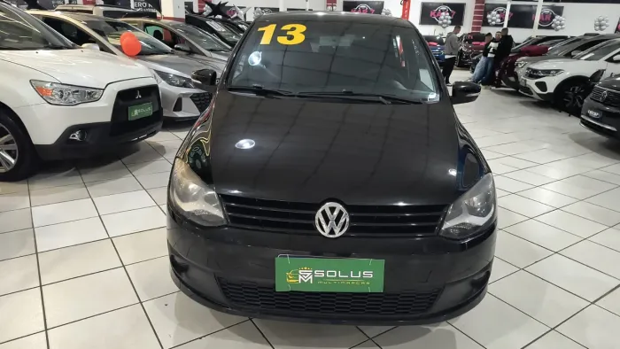 Volkswagen Fox Bluemotion 1.6 MI Total Flex 5P. 2013