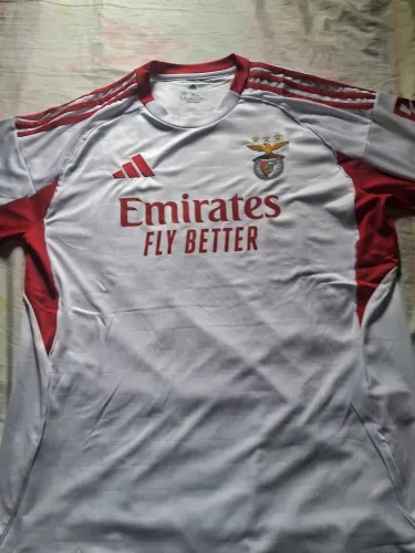Camisa de time de futebol Benfica