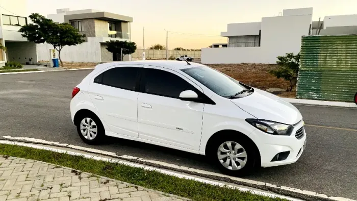 Chevrolet Onix Hatch LT 1.0 8V Flex Mec. 4P 2019