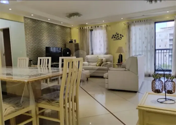 Apartamento à venda com 4 quartos, sendo 1 suíte, no condomínio Saint Etiénne, São Paulo -