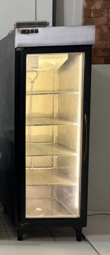 Refrigerador vertical