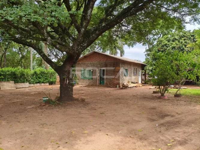 Chácara à venda em São Carlos, com 4 dormitórios e área de lazer