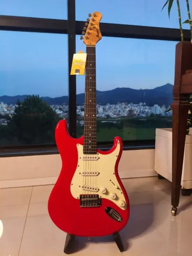 GUITARRA MEMPHIS MG 30 NOVA NA CAIXA - ESTILO STRATOCASTER