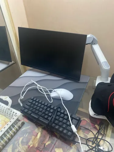 Monitor é tudo q está na foto