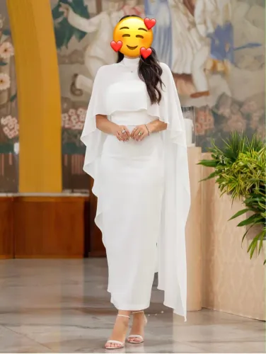 Vendo um vestido branco novo