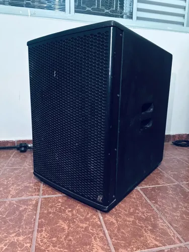 Vendo sub 1500w de potência