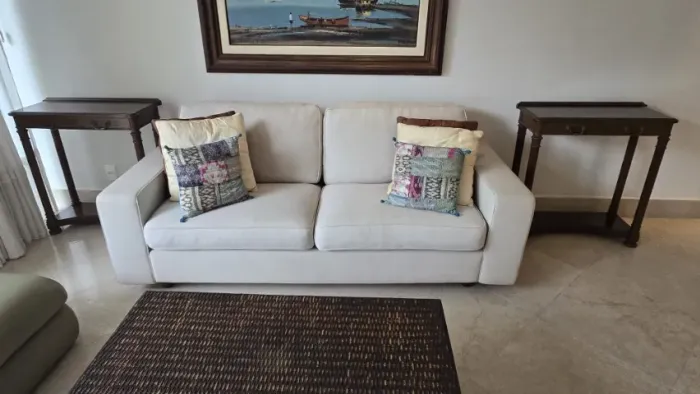 Sofa da loja Artefacto em excelente estado
