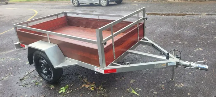 Carretinha reboque ano 2025