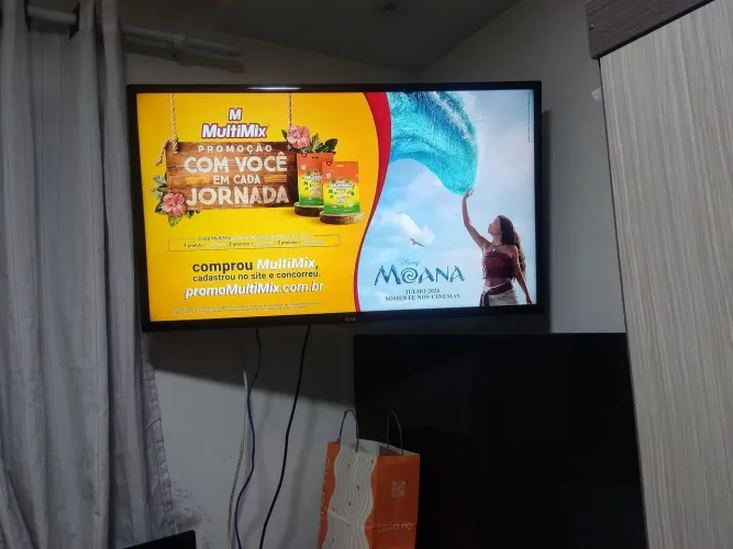 Smartv LG 43 polegadas em perfeito estado nunca fez nem um tipo de reparo