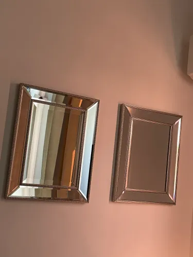 Vendo dois espelhos lindos 100,00
