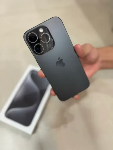 iPhone 15 Pro | 128GB | Titânio Preto
