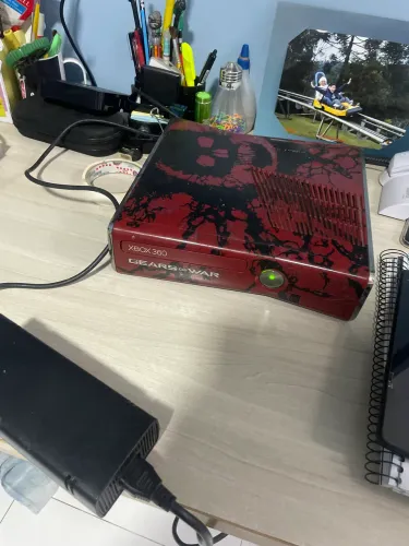 Xbox 360 edição do gears of war 3 (usado e sem hs ou seja não tem save)