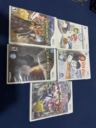 Nintendo Wii com 5 jogos