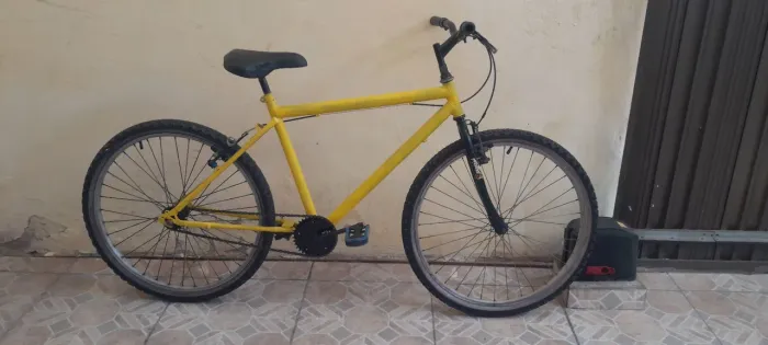 Bike amarela aro 26