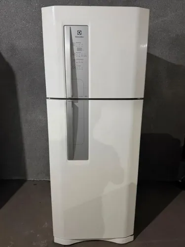 Geladeira Electrolux frost free 427 litros