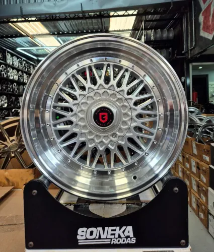 Jogo de rodas GISA BBS aro 17 4x100 e 4x108