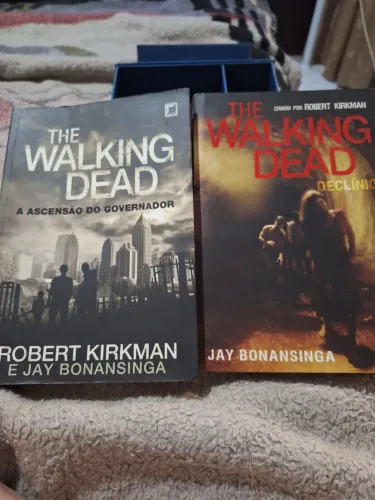 Kit de livros de THE WALKING DEAD