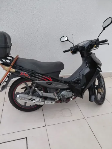 Vendo muito conservada