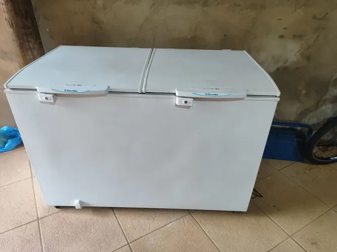 Freezer Horizontal Eletrolux com chave