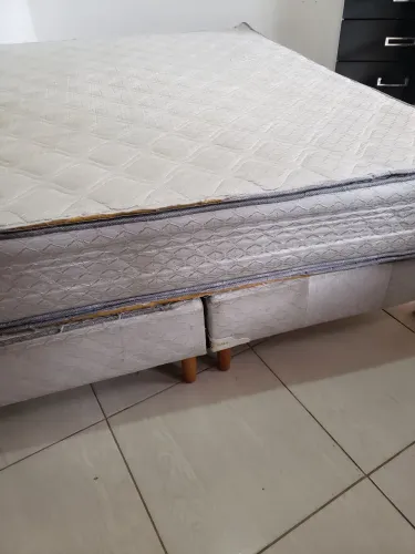 CAMA BOX KING. PRECO DE DESAPEGO !!!