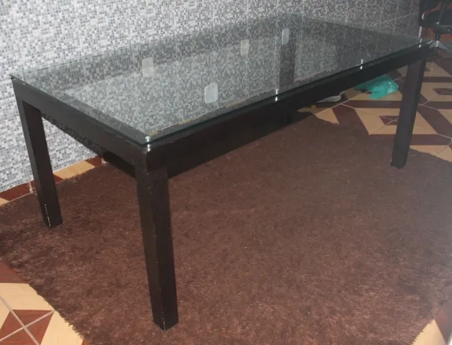 Mesa de Jantar preta Tok & Stock 6 lugares 180cm