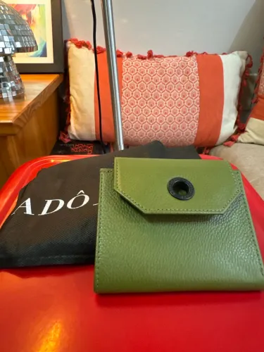 carteira de couro adô pequena verde oliva
