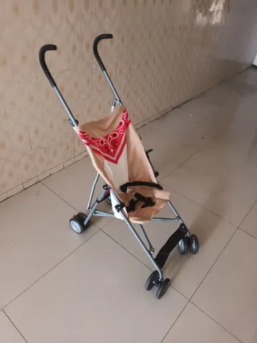 Carrinho de Bebê Cosco até 15 kg