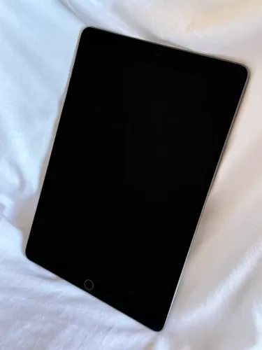 iPad Air 3ª Geração 64GB Wi-Fi + Acessórios Originais