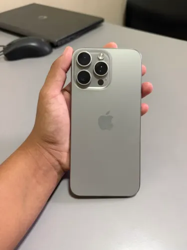 ? iPhone 15 Pro Max 256GB