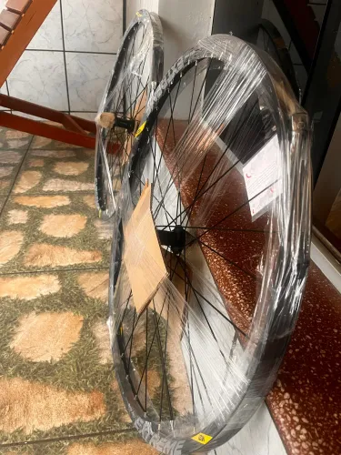 Par de aro Vzan Extreme Pro, Tubeless, cubos shimano 