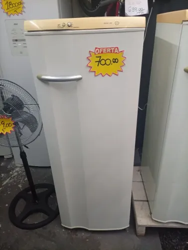 Geladeira eletrolux