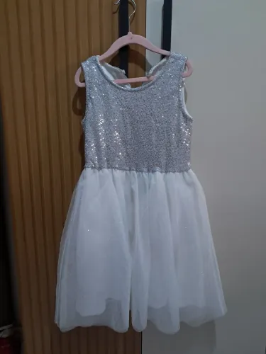 Vestido de festa tule ( branco e prata)