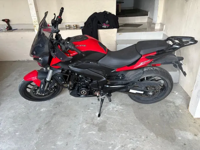 Dominar 400