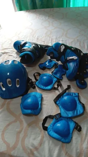 Kit Patins Completo com Capacete e Proteções ?