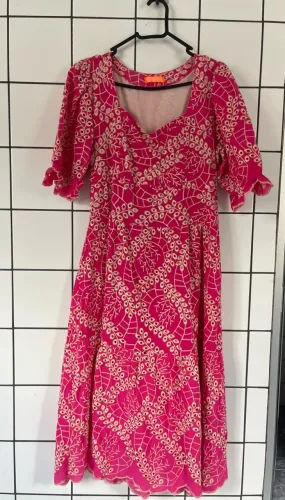 Vestido rosa ?