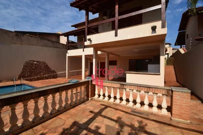 Casa para Locação ou Venda de 03 Quartos sendo Suítes no Bairro City Ribeirão em Ribeirão