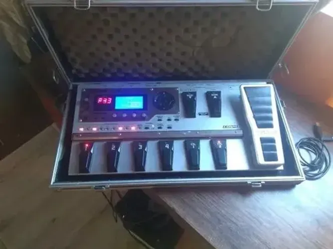 Pedaleira Boss GT-10 com Hard Case