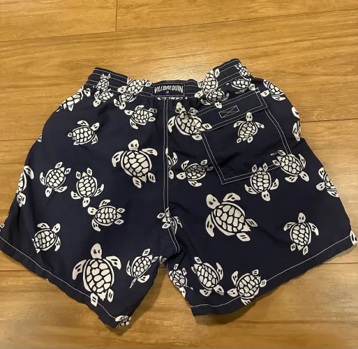 SHORT VILEBREQUIN TAMANHO: M CONDIÇÃO: 9.8 VALOR: $930 PEÇA 100% ORIGINAL ? 