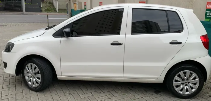 Volkswagen Fox 1.0 MI Total Flex 8V 5P 2013