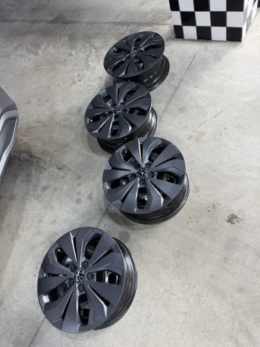 Roda de Ferro Aro 16 + Calota Original Volkswagen - NOVAS