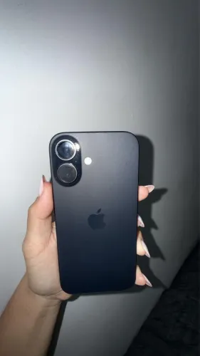 Troco iPhone 16 - 256gb garantia 11/2026