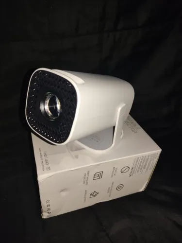 Projetor Hongtop P30 Portátil Android WiFi Bluetooth HD Lacrado